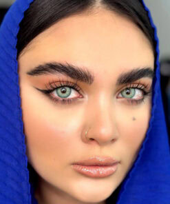 خرید لنز چشم سالانه باربی بلو یونیک